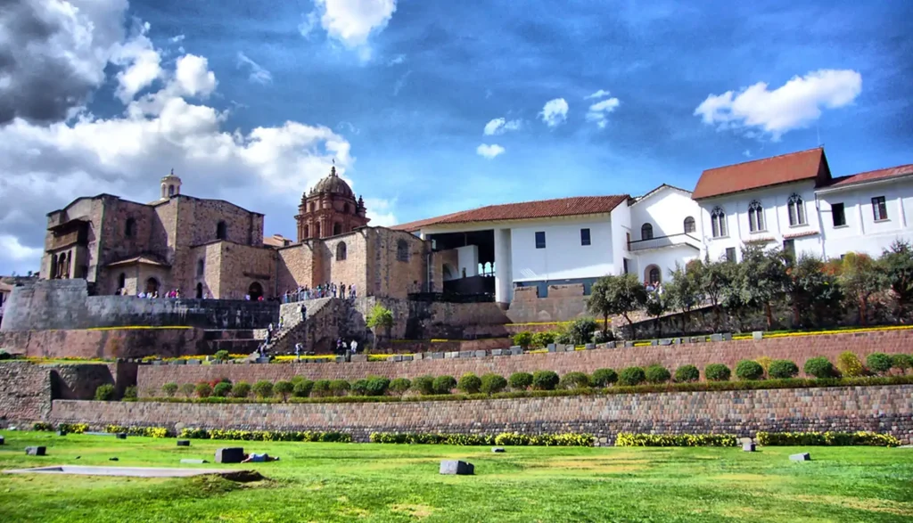 Archaeological City Tour