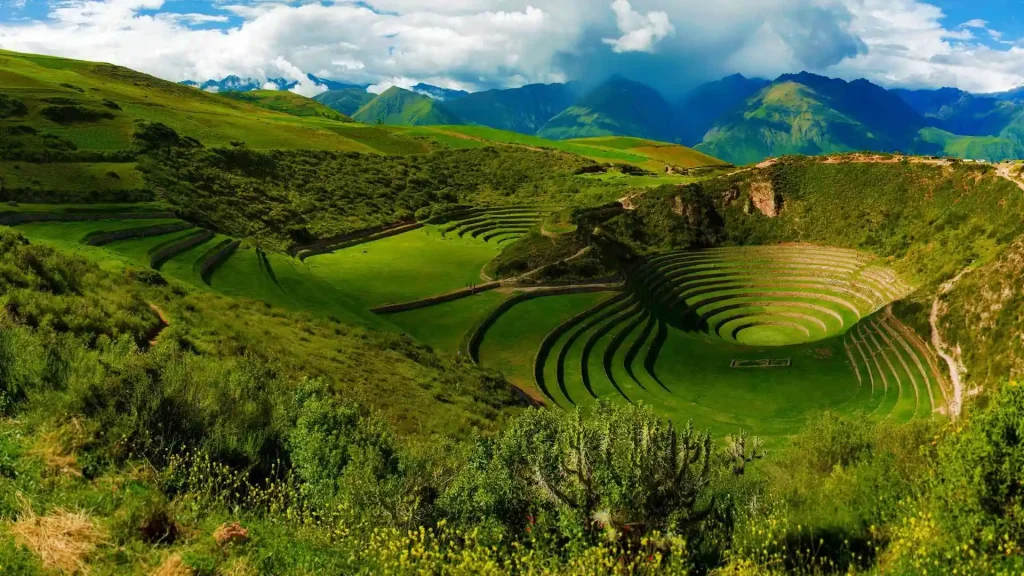 Maras Salt Mines, Moray and the Andean Community